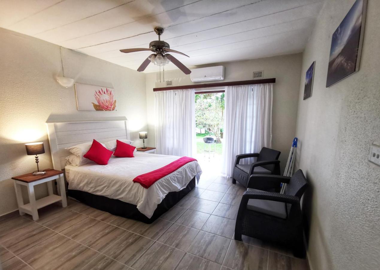 Appartement Eden Wilds Unit 48 & 47 & 31 à Port Edward Extérieur photo